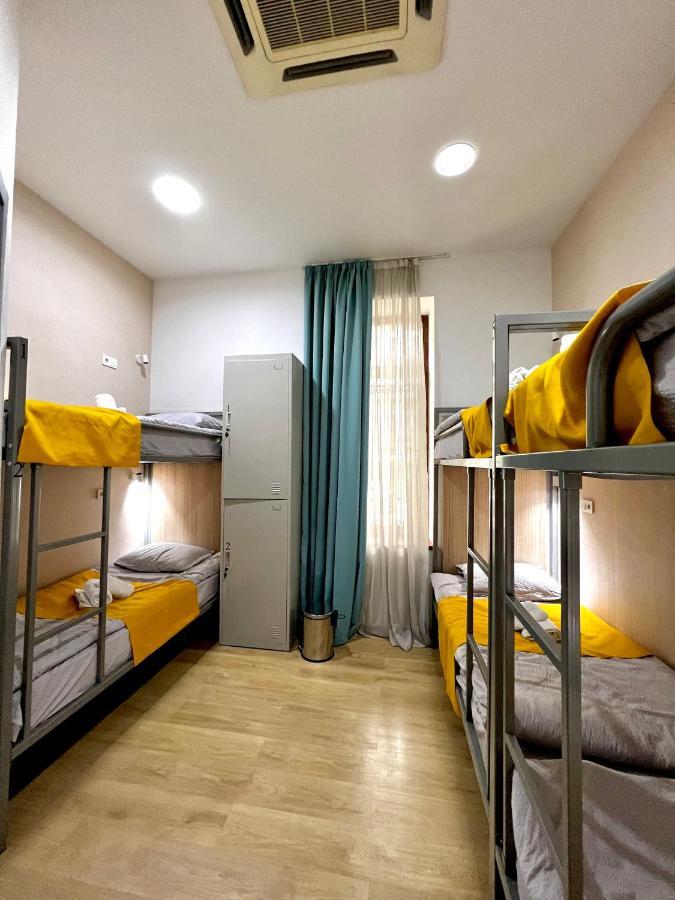 Queen Hostel Tbilisi ภายนอก รูปภาพ