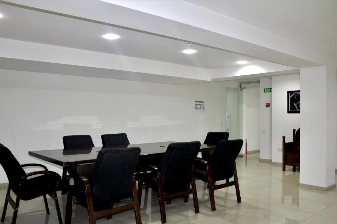 Queen Hostel Tbilisi ภายนอก รูปภาพ