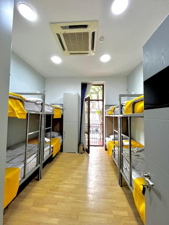 Queen Hostel Tbilisi ภายนอก รูปภาพ