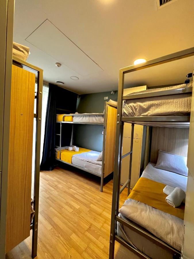 Queen Hostel Tbilisi ภายนอก รูปภาพ