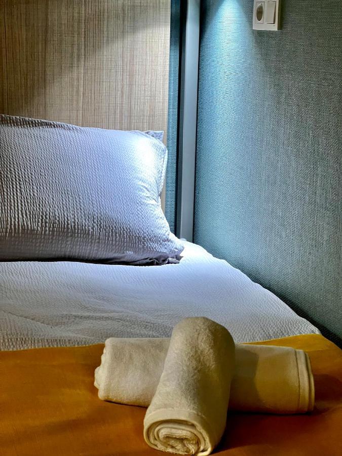 Queen Hostel Tbilisi ภายนอก รูปภาพ
