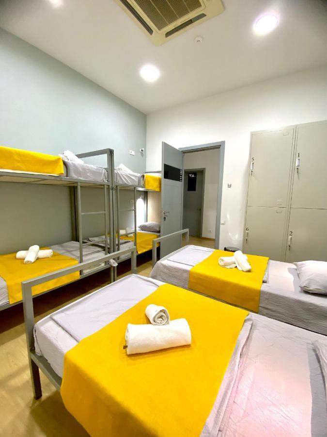 Queen Hostel Tbilisi ภายนอก รูปภาพ
