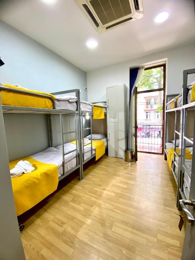 Queen Hostel Tbilisi ภายนอก รูปภาพ