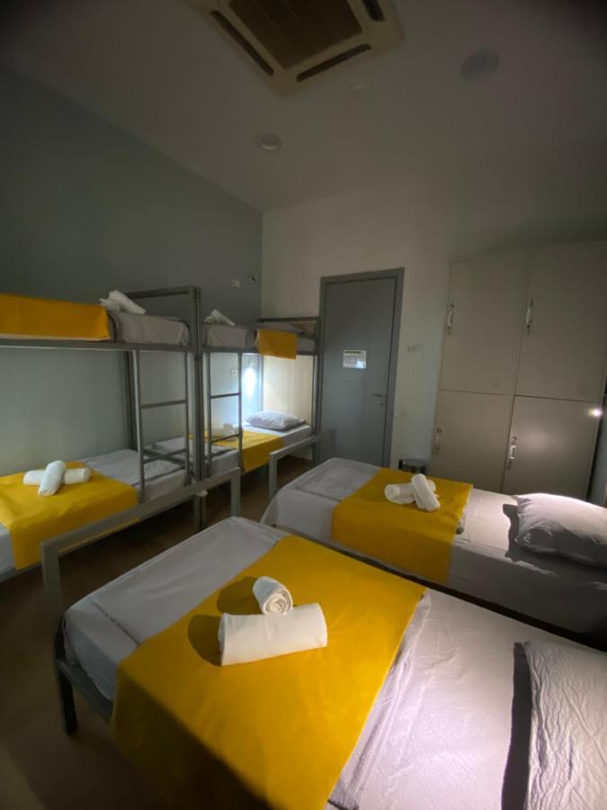 Queen Hostel Tbilisi ภายนอก รูปภาพ