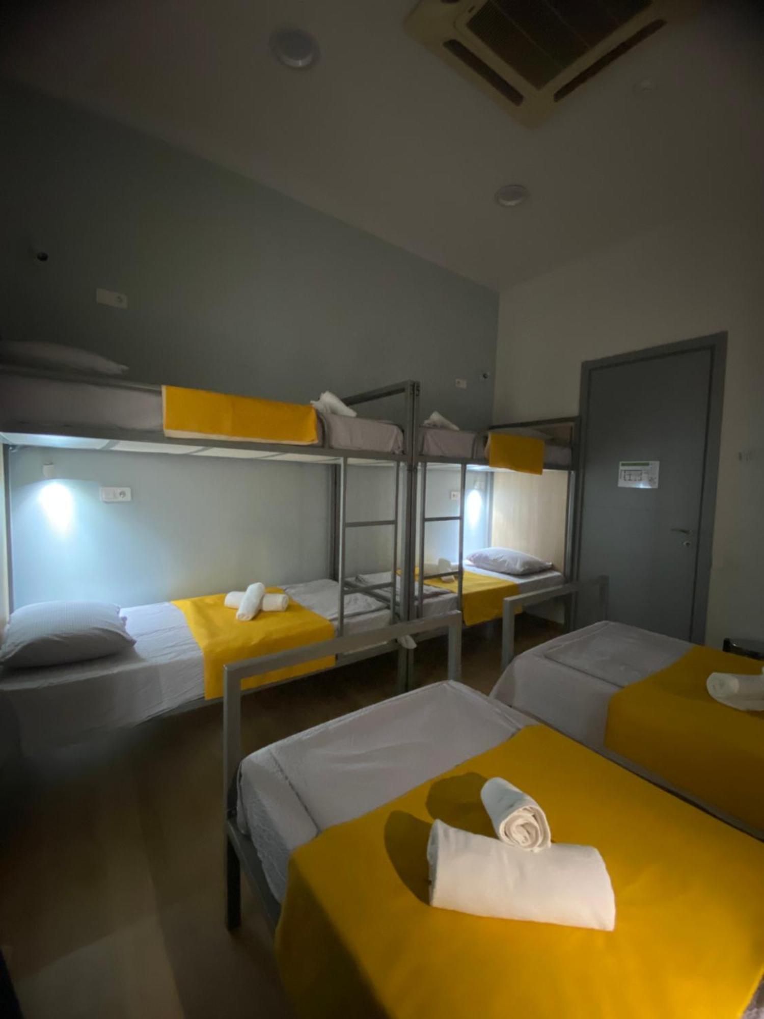Queen Hostel Tbilisi ภายนอก รูปภาพ